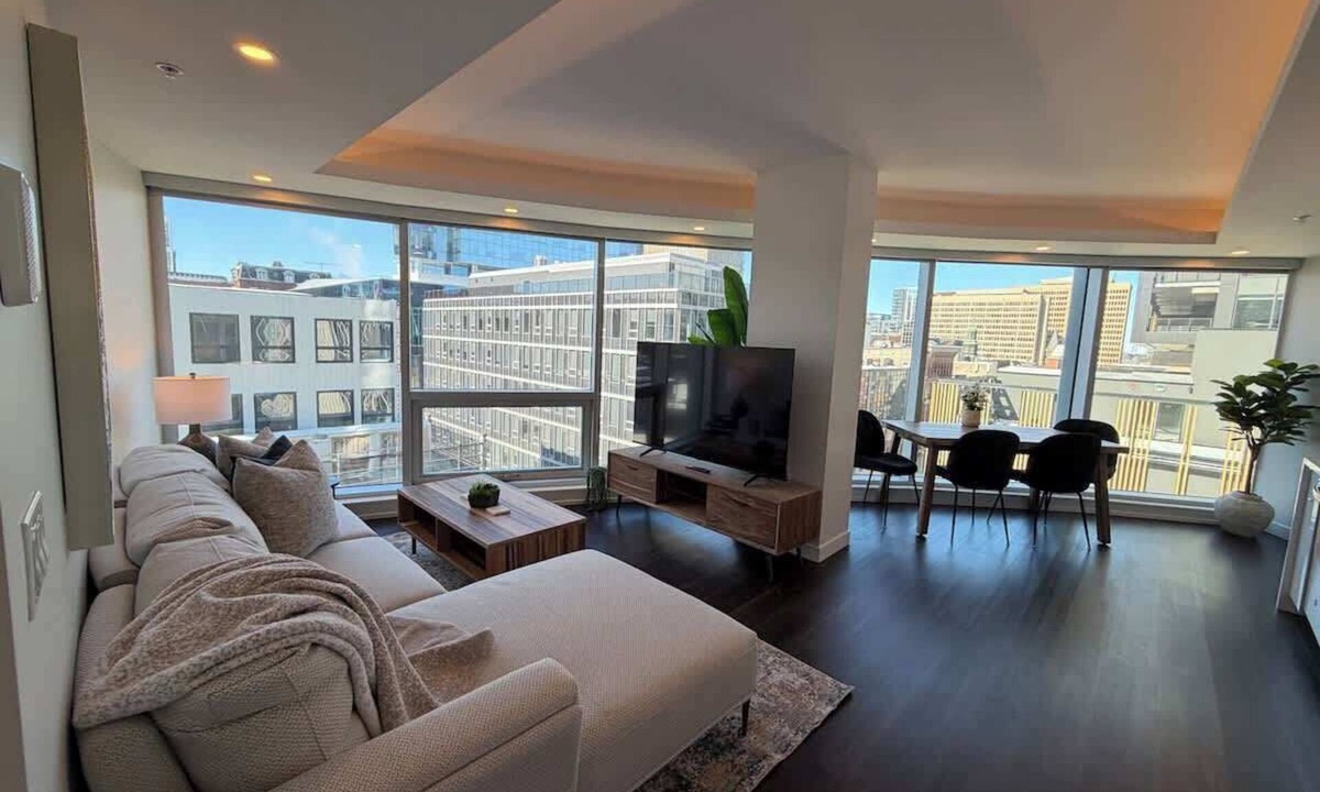 Downtown Halifax Apartment | Downtown waterfront 2 BR and 2 Bath with 6 appliances