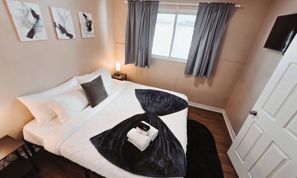 Montgomery House | Dreams off 16th