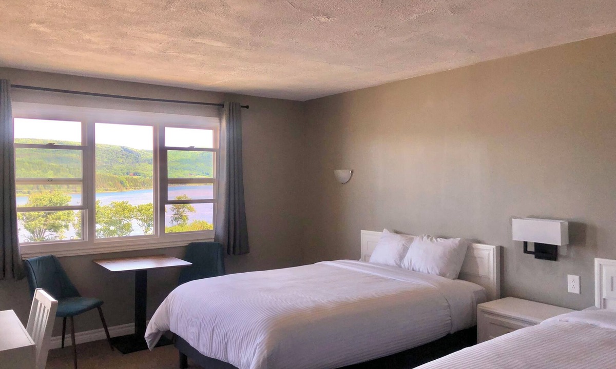Margaree Harbour Hotel | Duck Cove Inn