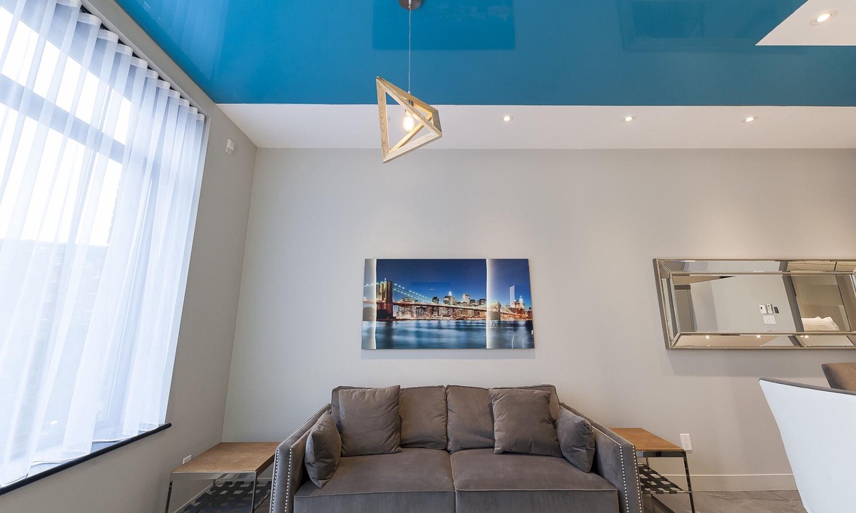 Milton Park Apartment | Duplex Loft with Private Terrace, Parc Avenue