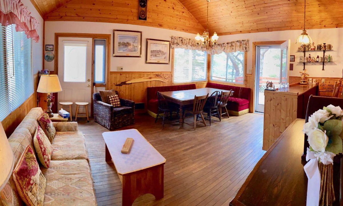 Douro-Dummer Cottage | Eagle Mt. Island Paradise on Stoney Lake