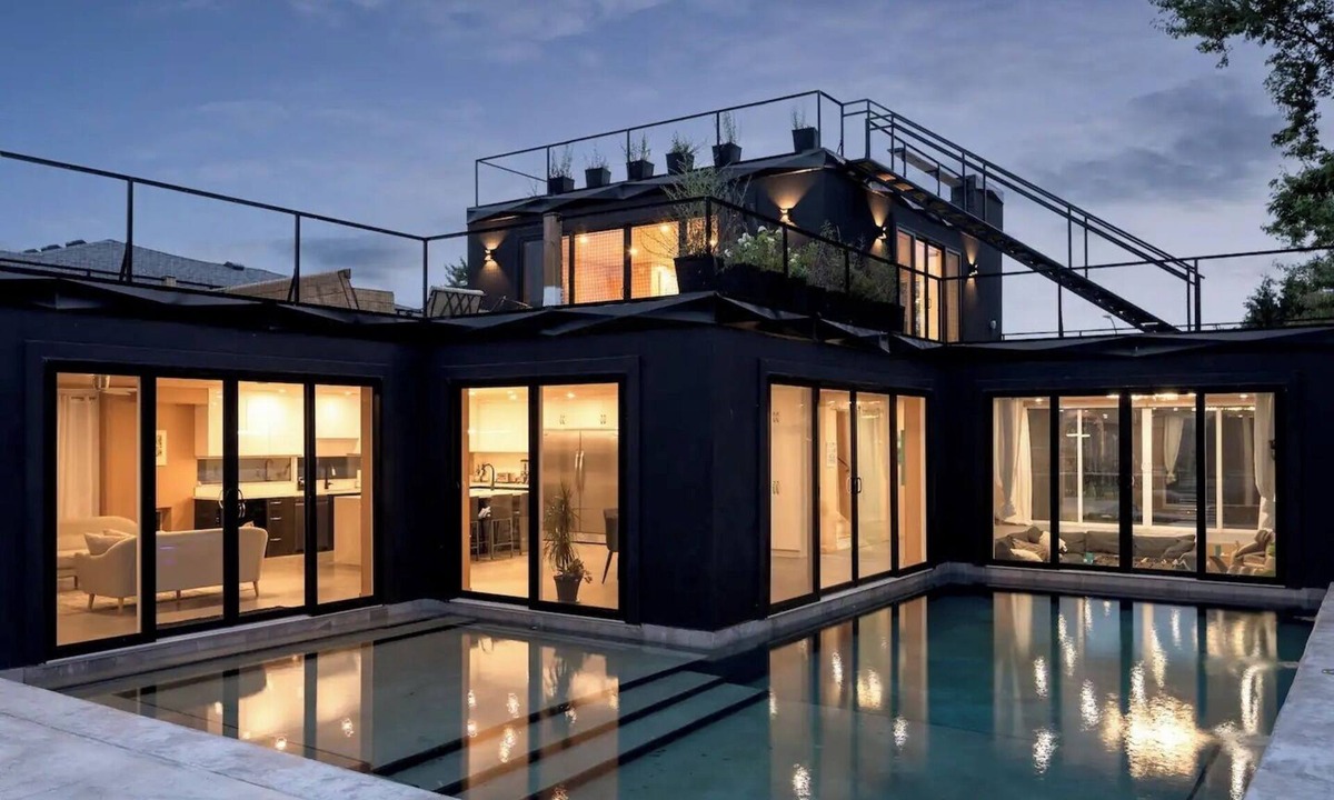 Woodslee House | Enjoy Your Own Private Pool and Backyard Oasis in Windsor