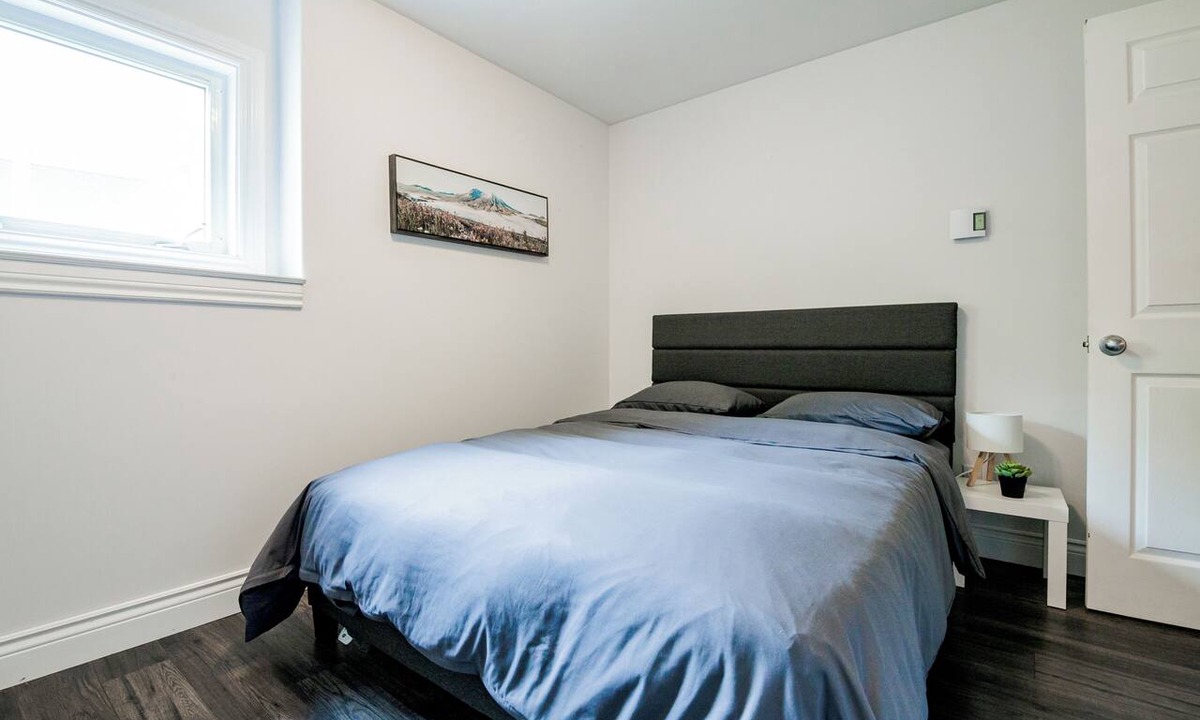 Lower Sackville Apartment | Entire Apt, Free parking [Middle Sackville]