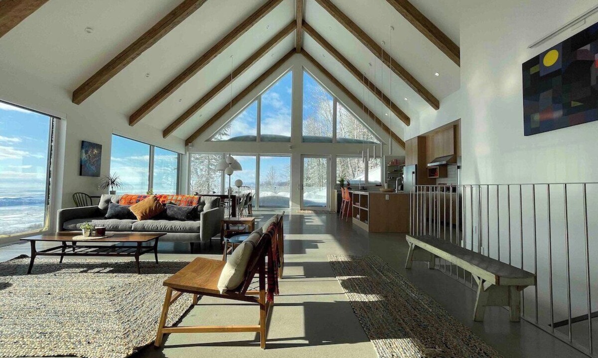 Baie-St-Paul House | Ermitage St-Laurent 173: Summer Sanctuary & Views