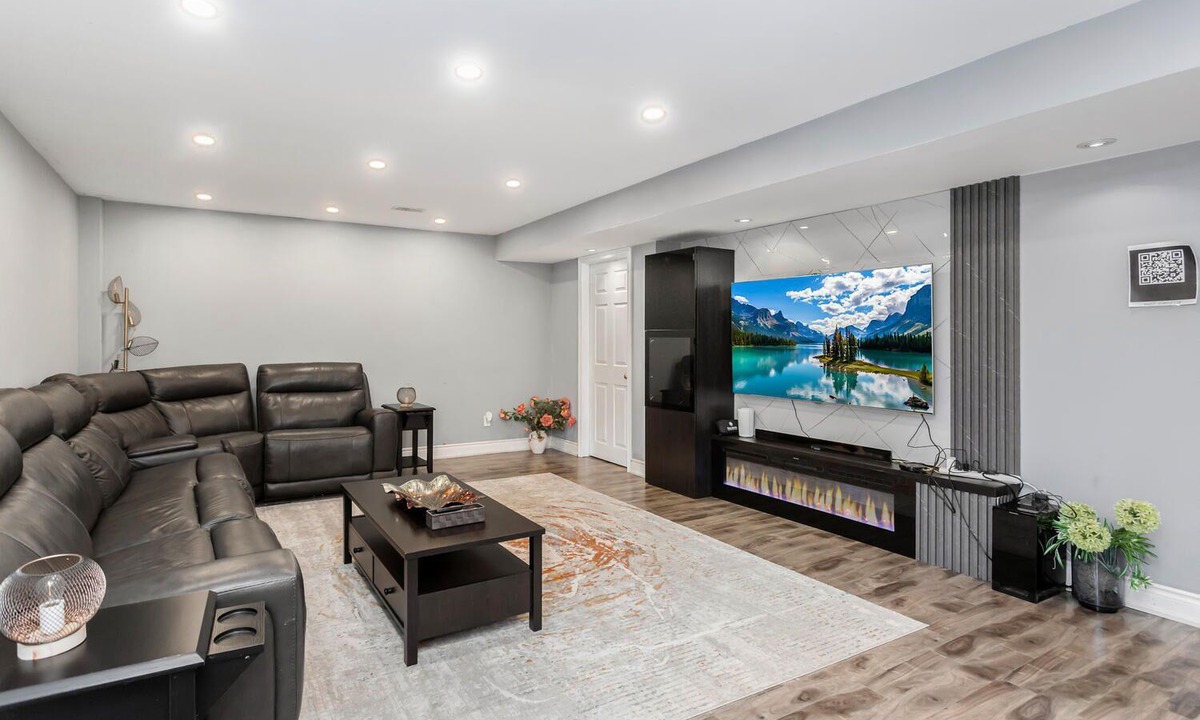 Milton Apartment | Everything Nearby