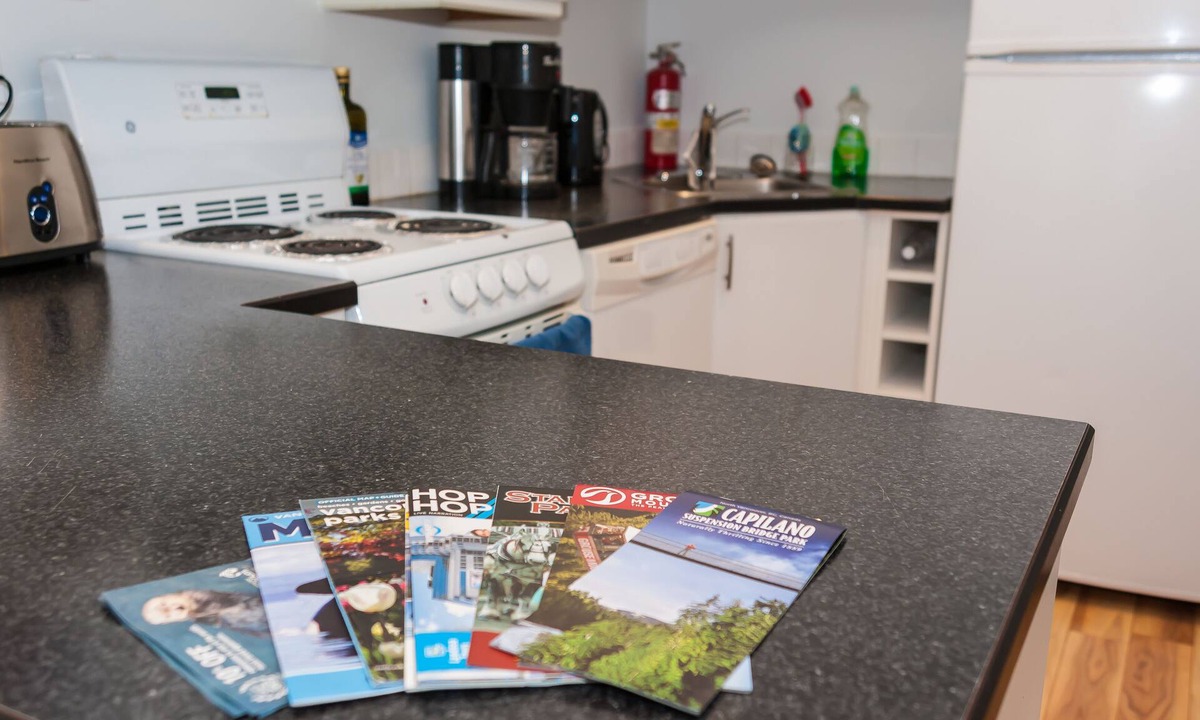 Upper Lonsdale House | Excellent Location - Minutes to the Mountain