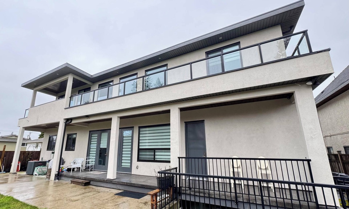 Coquitlam House | Excellent Place to Stay