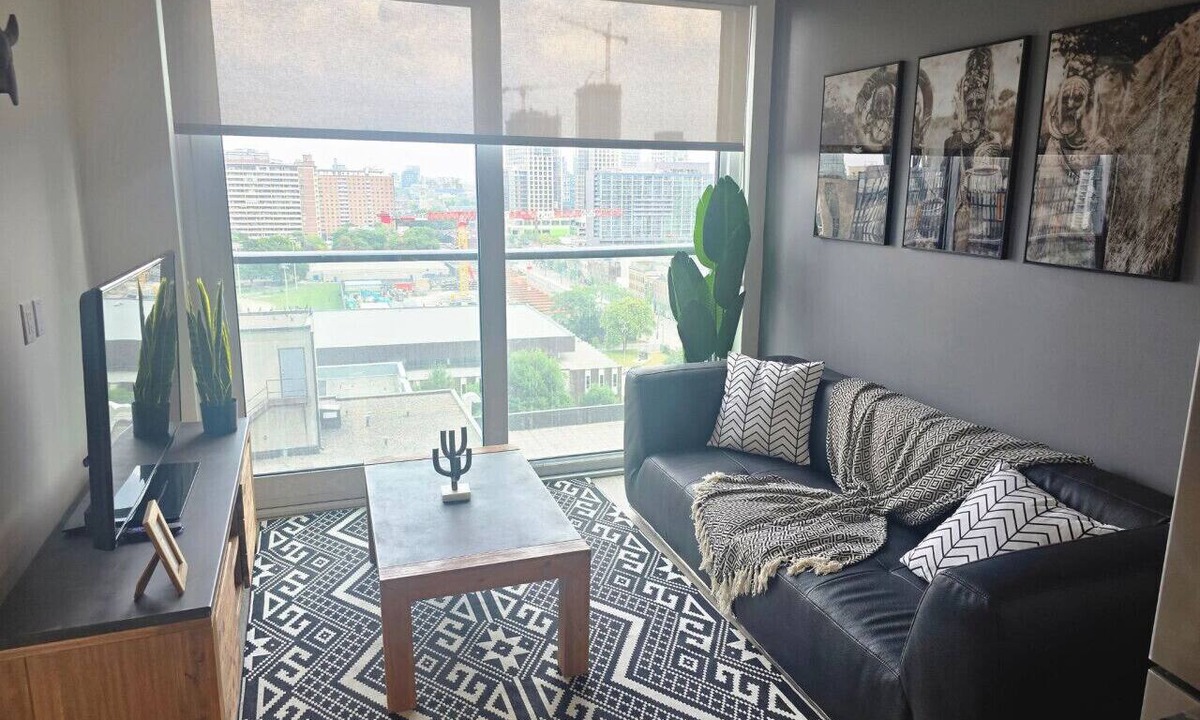 Downtown Toronto Apartment | Executive Furnished 2 Bedroom in Toronto | Elm Ledbury