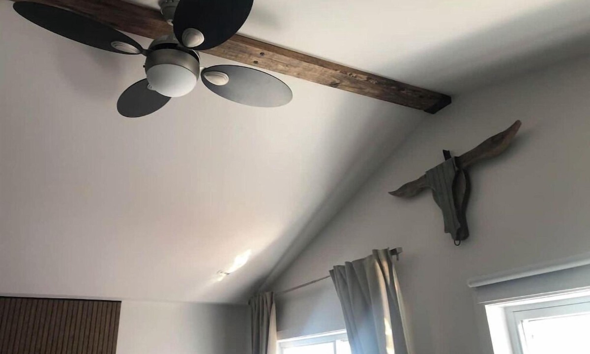 Chambly House | Experience harmony in Chambly with a spacious Queen bed