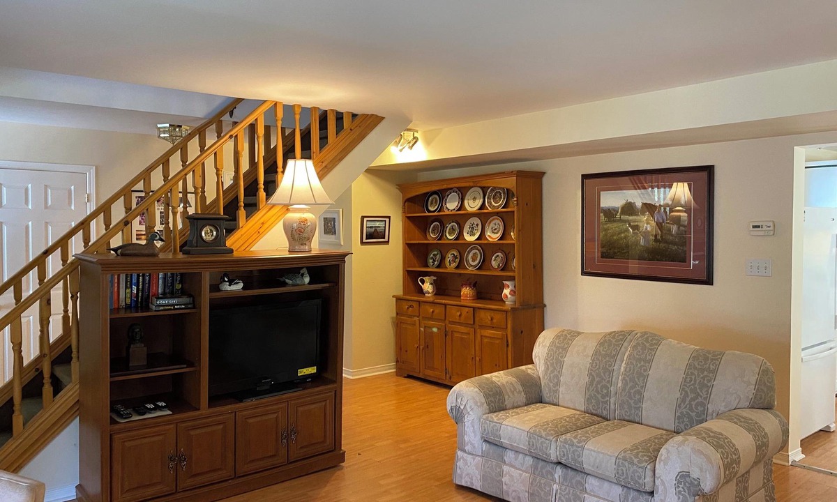 Quinte West Cottage | Family cottage with beach on spring-fed lake, close to plenty of attractions