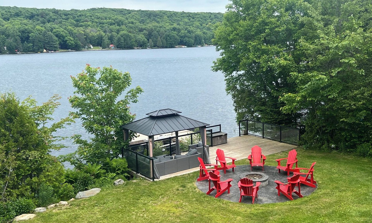 Perry Cottage | Family-Friendly Waterfront Cottage w/Dock, Firepit & Lake Views
