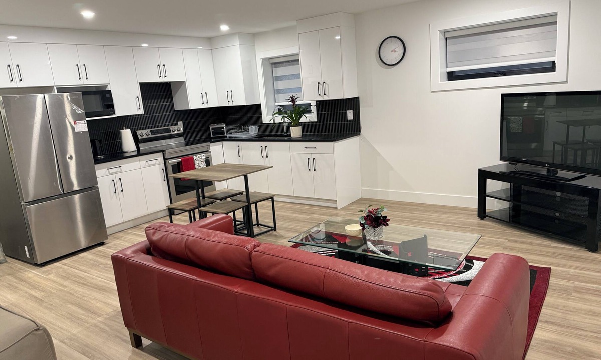 Guildford House | Family-sized 2 bedroom suite. Close to the highway, mall, & more