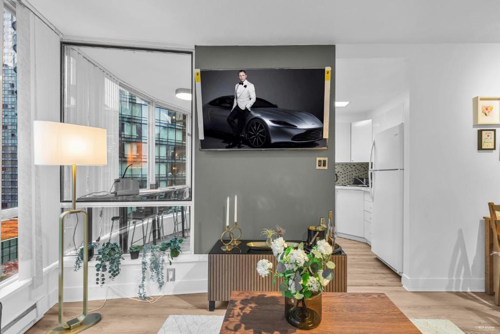 Coal Harbour Apartment | MAJOR INTERNATIONAL SPORTING EVENT Stay 1-BR Condo Near BC Place with Free Parking and AC