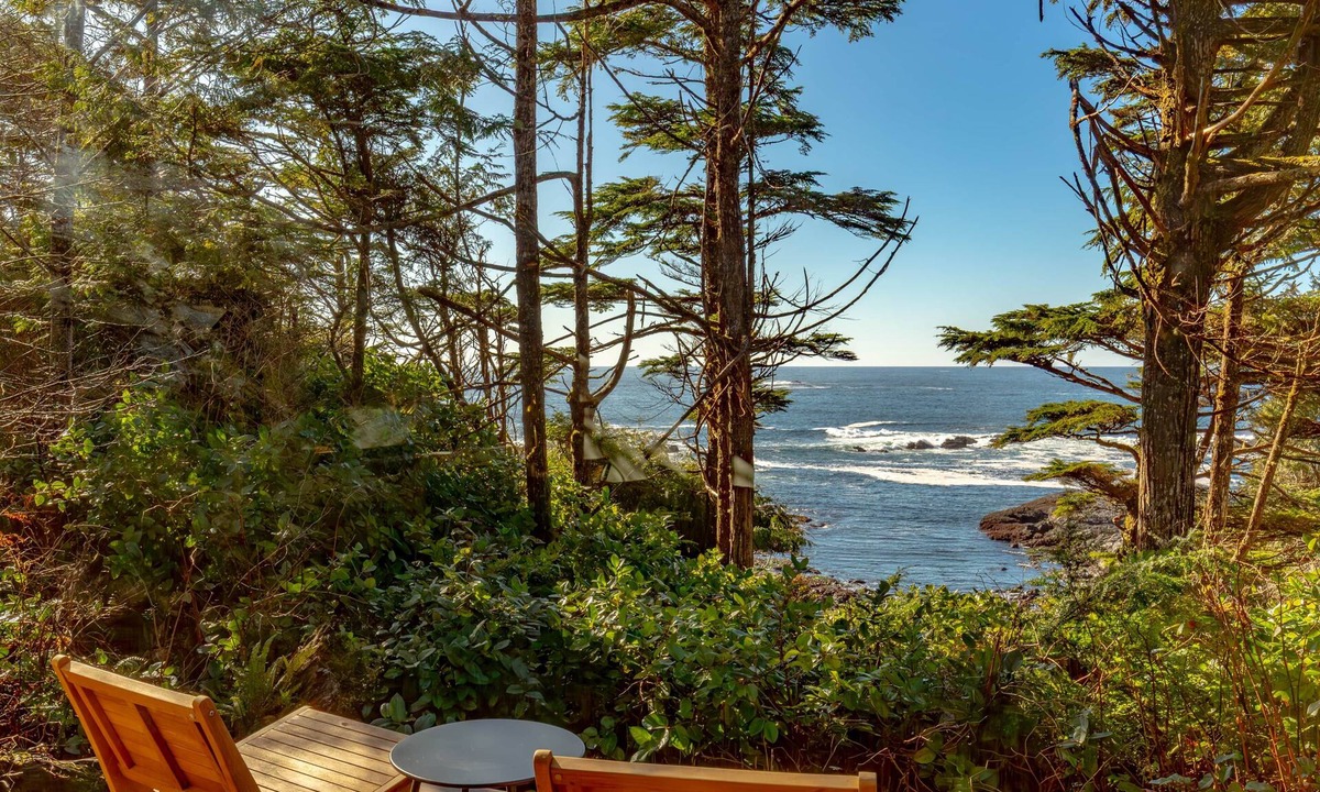 Ucluelet House | Fogged Inn Cove