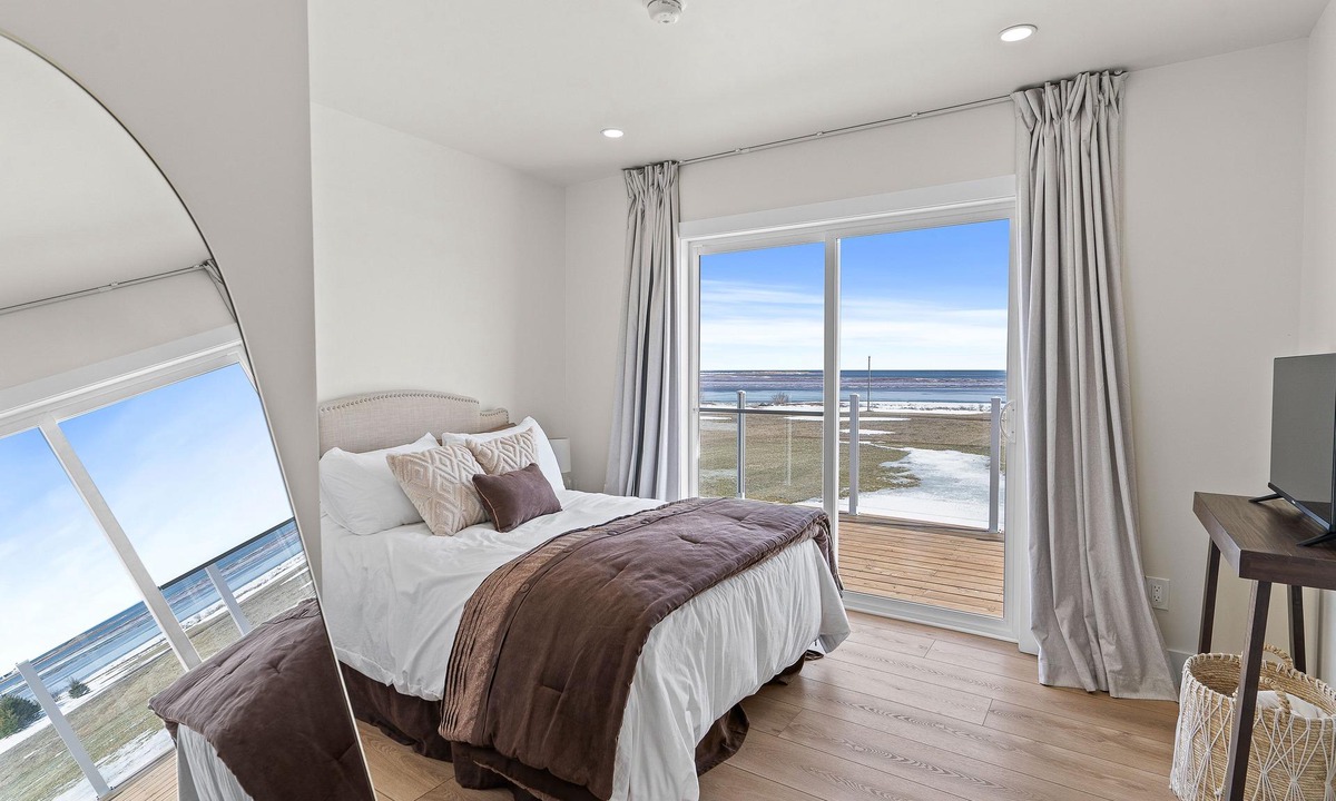 NorthPort House | Foley’s Harbour House