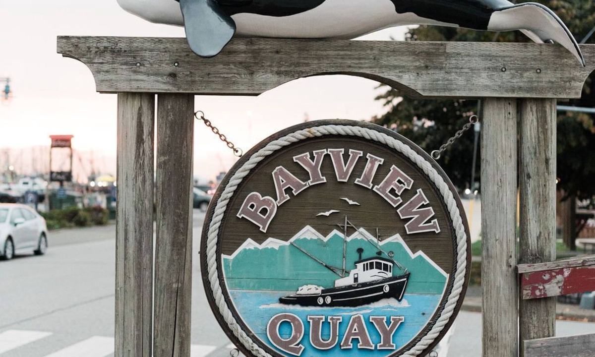 Steveston Hotel | Fully Equipped Two Bedroom Suite in Charming Steveston Village