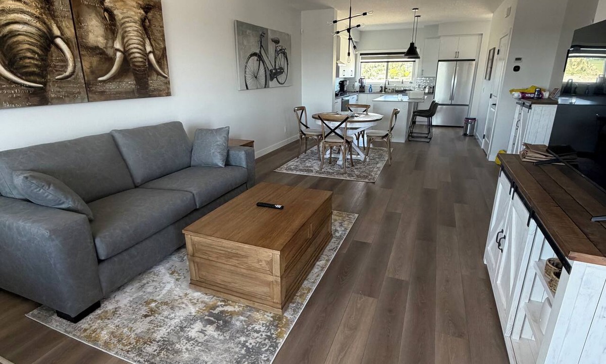 Calgary House | Fully Furnished and Air Conditioned- Premium comfort 3 BHK home at Calgary!
