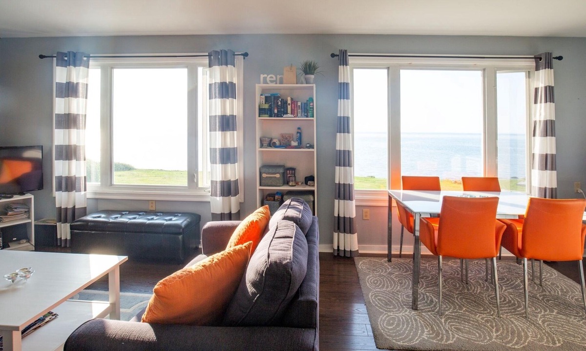 Annapolis County Cottage | Fundy Sunset Cottage, Oceanfront Tranquility!