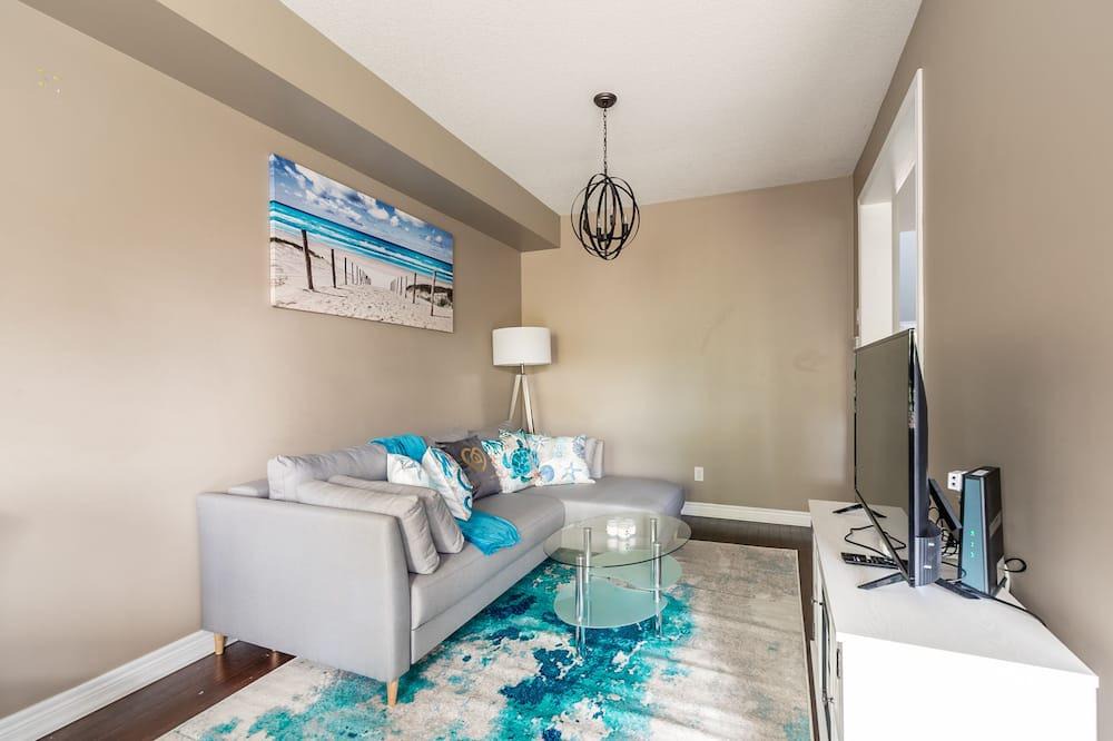 Stoney Creek House | GLOBALSTAY. Luxury 3BR 2.5 BA Townhome. HOT TUB, GYM,Sauna,BBQ