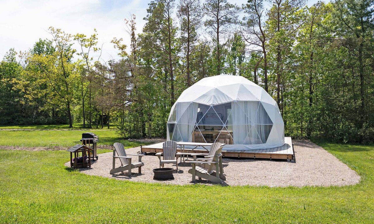 Miller Lake House | Grand Luxe Geodome Glamping w/2 Queen beds East