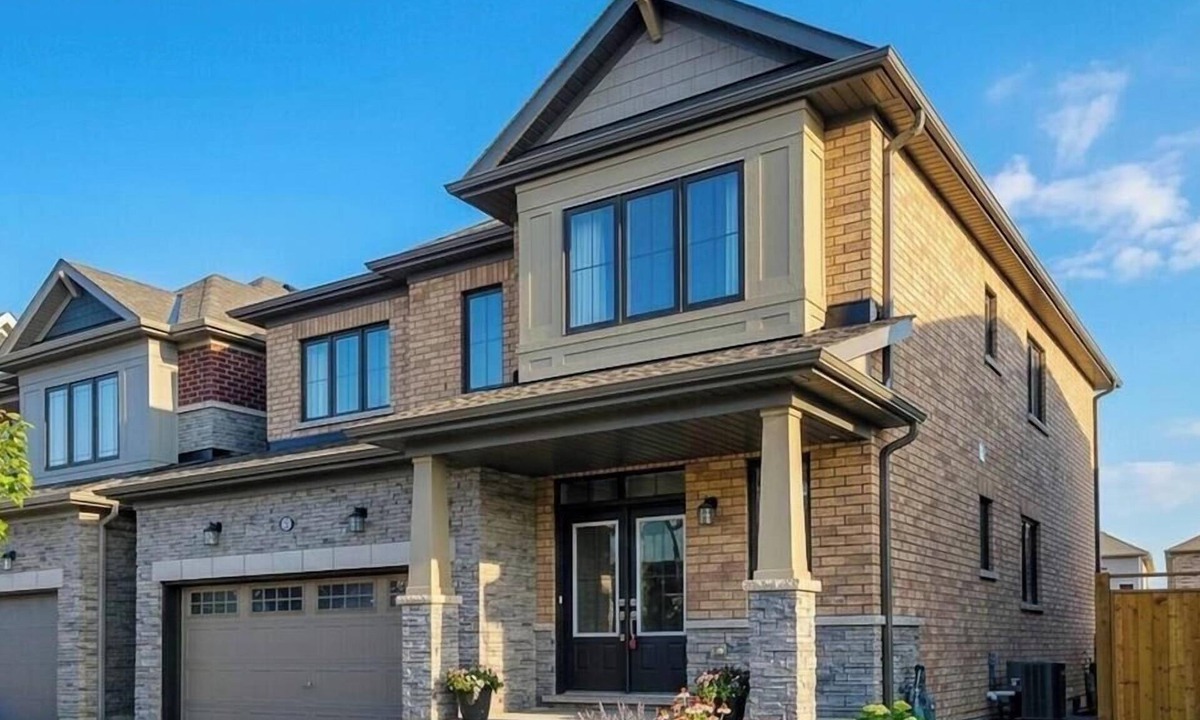 Caledonia House | Grand River Cozy Retreat