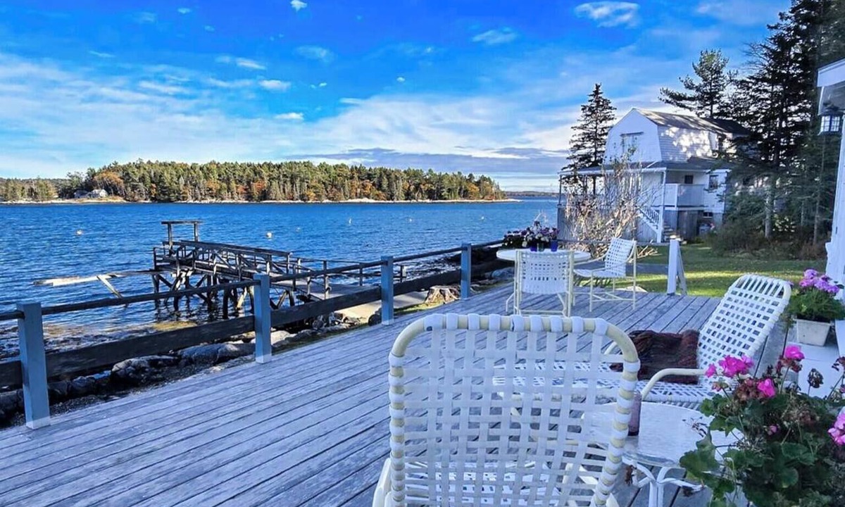Southport Cottage | Griffin Cottage: A charming 3-bedroom retreat in scenic Southport, ME.