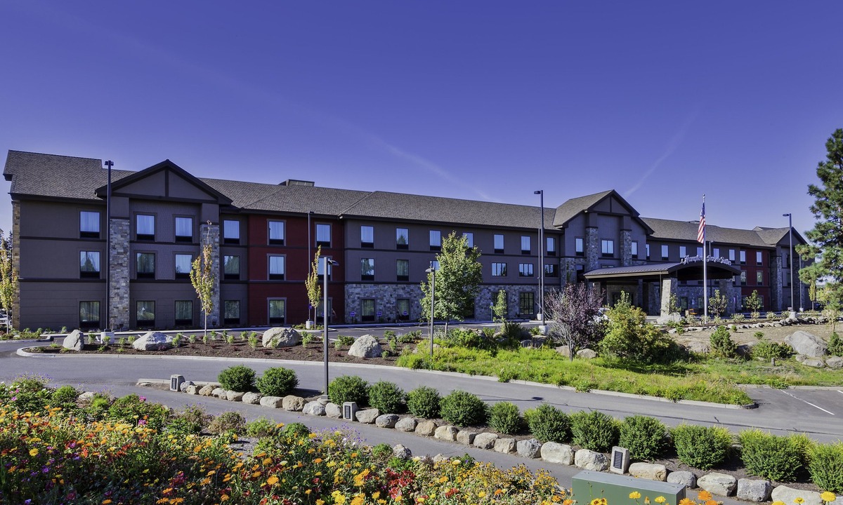 Southern Crossing Hotel | Hampton Inn & Suites Bend