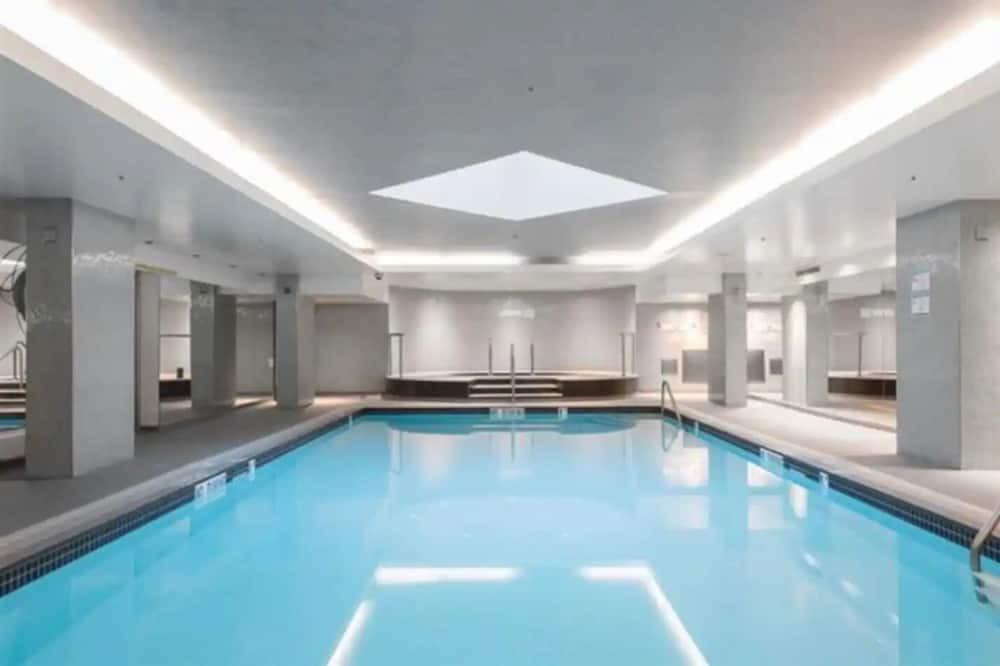 Coal Harbour Apartment | Harbour-view Apartment in Downtown