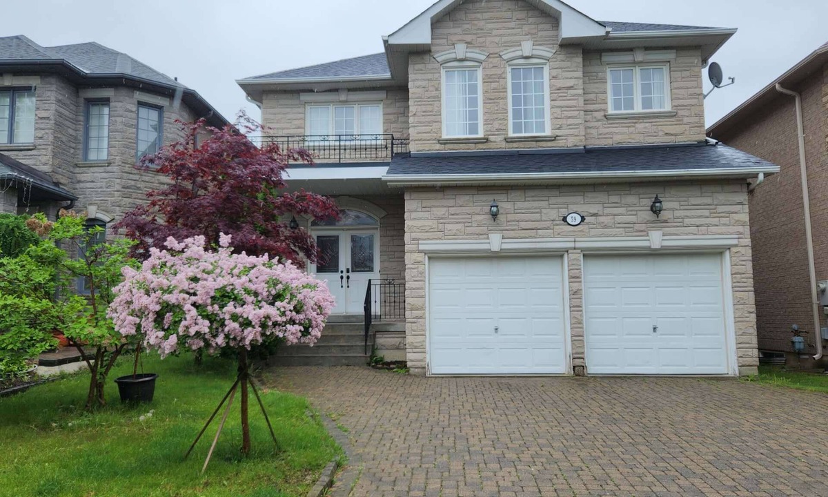 Richmond Hill House | Harmony House: 7-BR Multi family & Group Oasis with Dual Living