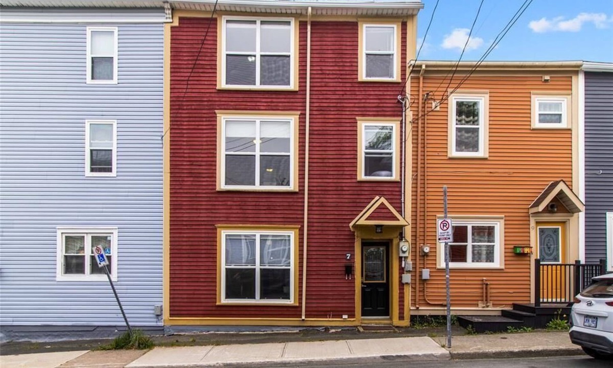 Downtown St. John's House | Heart of Downtown St. John's - 4 bdrm w/parking