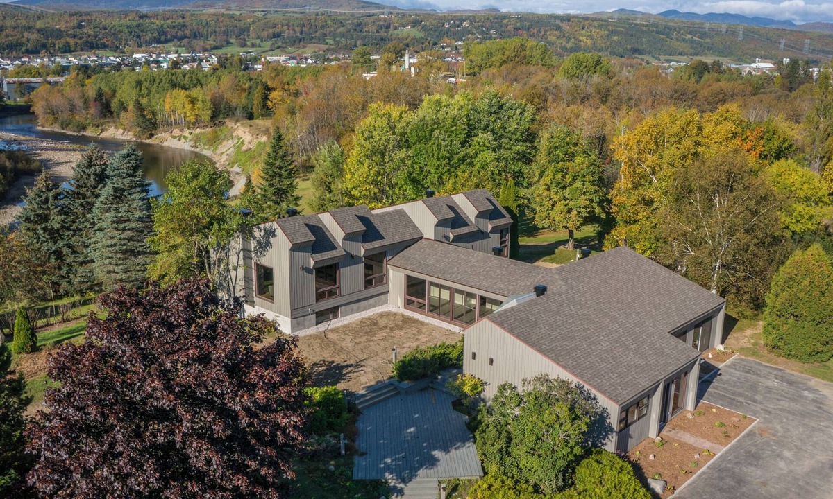 Baie-St-Paul Ski Chalet | Hector's house : A real paradise for outdoor lovers