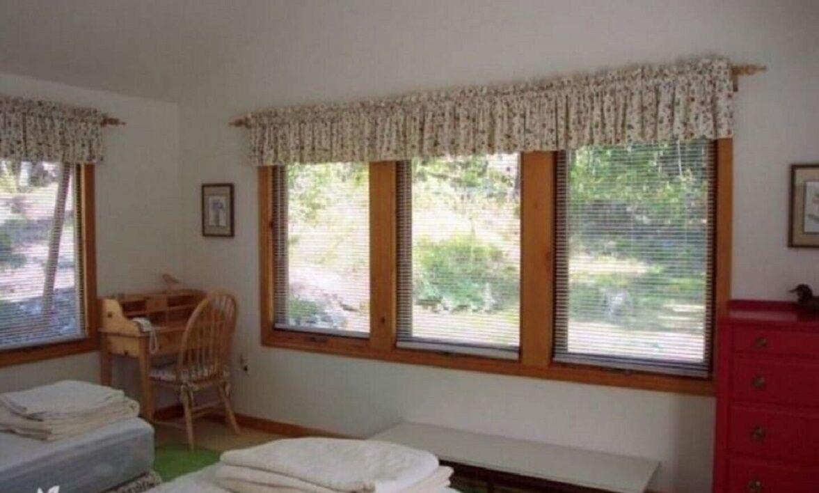 Lyndhurst Cottage | Hedgehog Island Cottage Rental - The Cookhouse.
