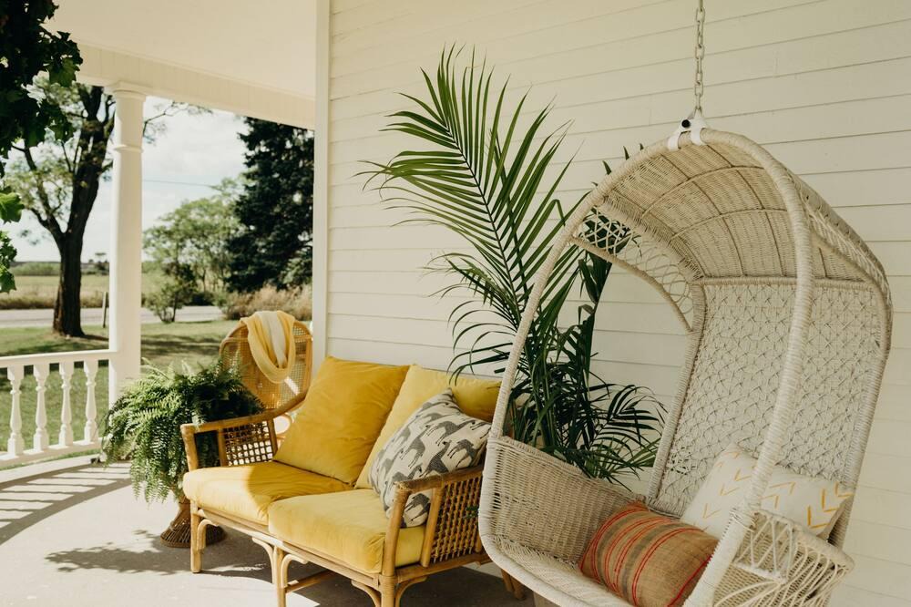 Wellington Other | Historic farmhouse w/ midcentury mod vibes on 100 acres - 5 mins from Wellington