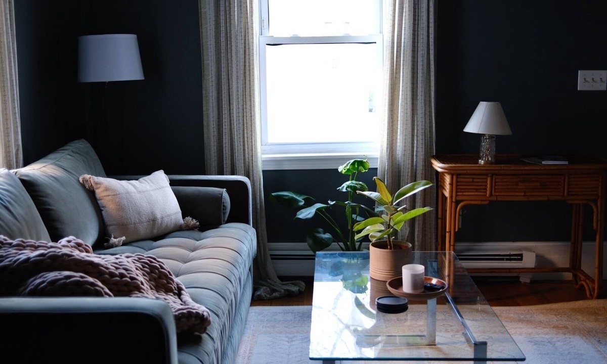 Munjoy Hill Apartment | Historic Munjoy Hill apartment, just 3 blocks from the ocean & pet-friendly!