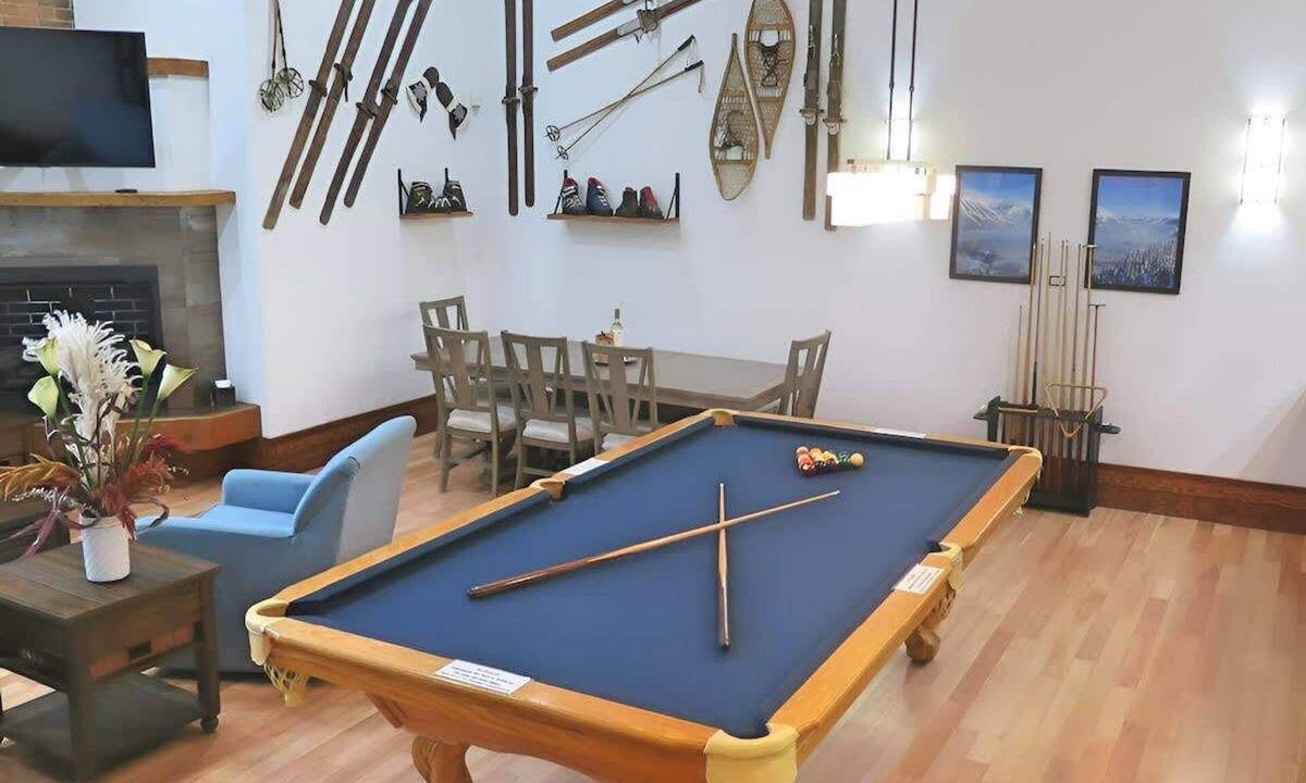 Fernie Condo | Historic Schoolhouse with Spa & Pool Table