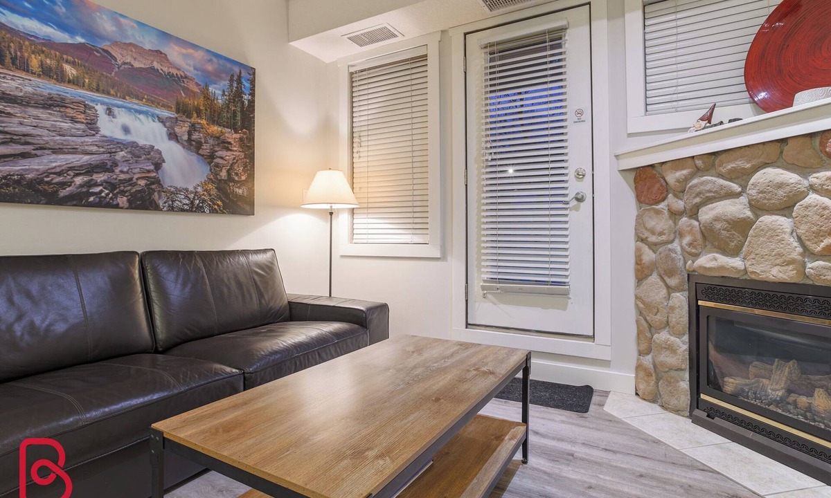 Fernie Condo | Hot Tub & Sauna/24-Hour Check-In/Quiet