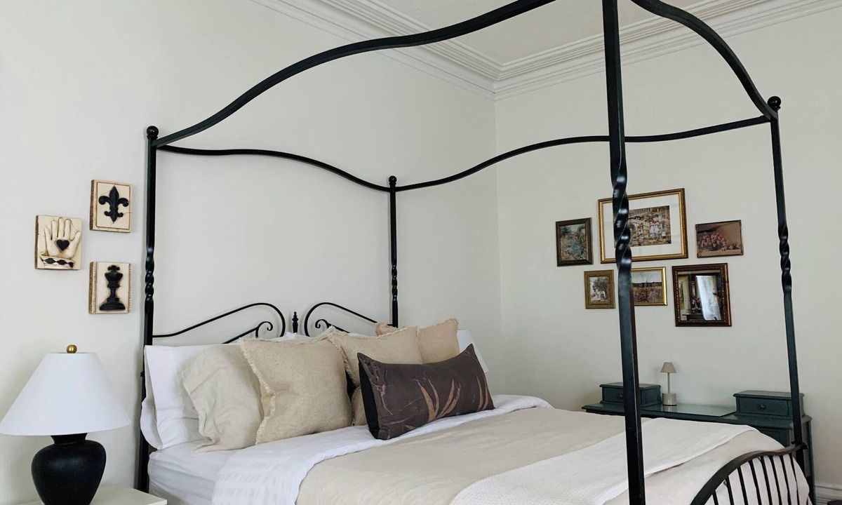 Stratford Bed & Breakfast | Inn on the Avon: a charming escape offering refined comfort and timeless charm.