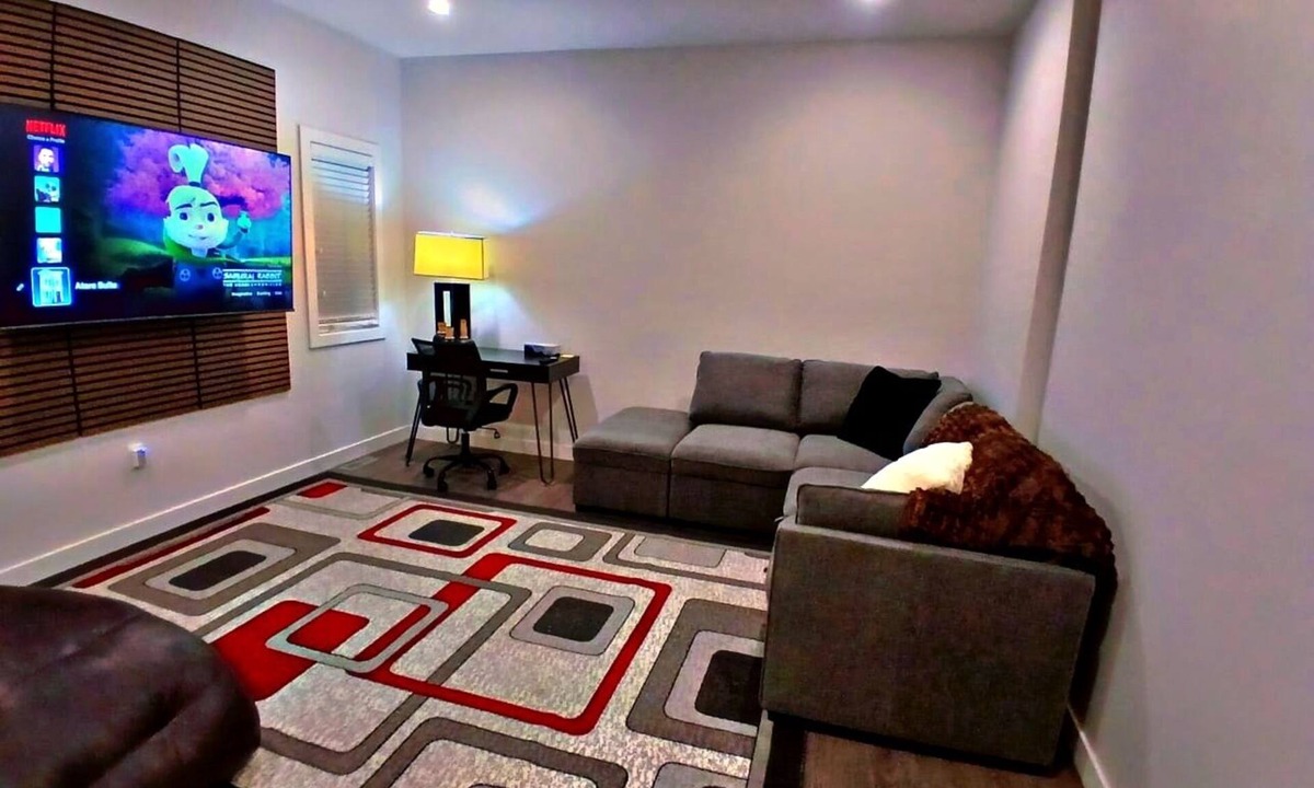 Saskatoon Apartment | "Jite's Hub! Cozy 1-bedroom apartment! Perfect for solo travelers or couples.