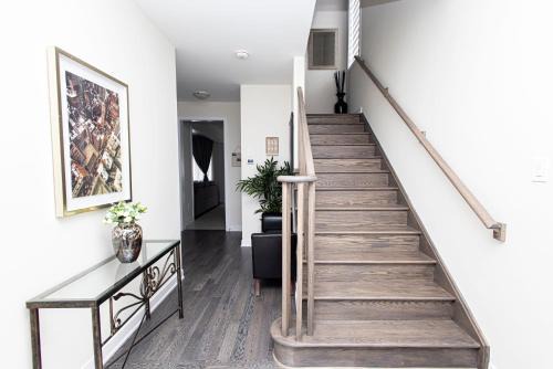 Welland House | JNShortStay- Niagara Falls Area Hidden Gem