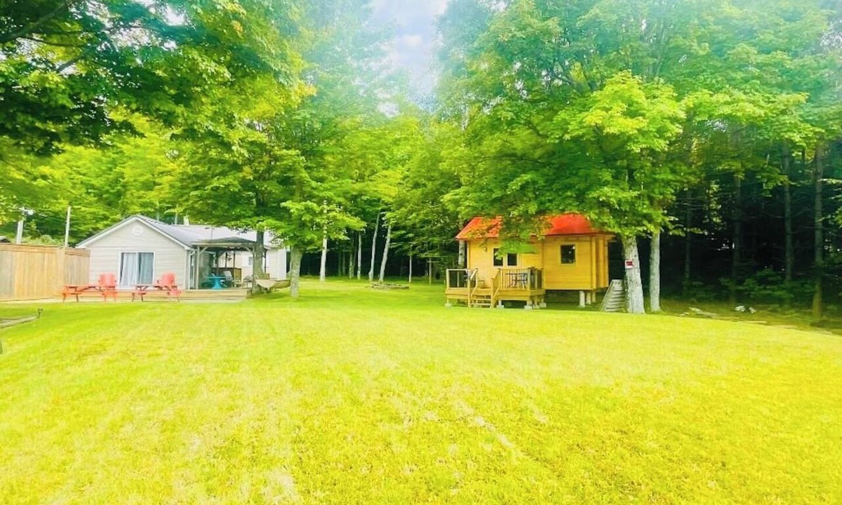 Algoma District Cottage | Julia’s Harmony Beach Cottage | Lake Superior View