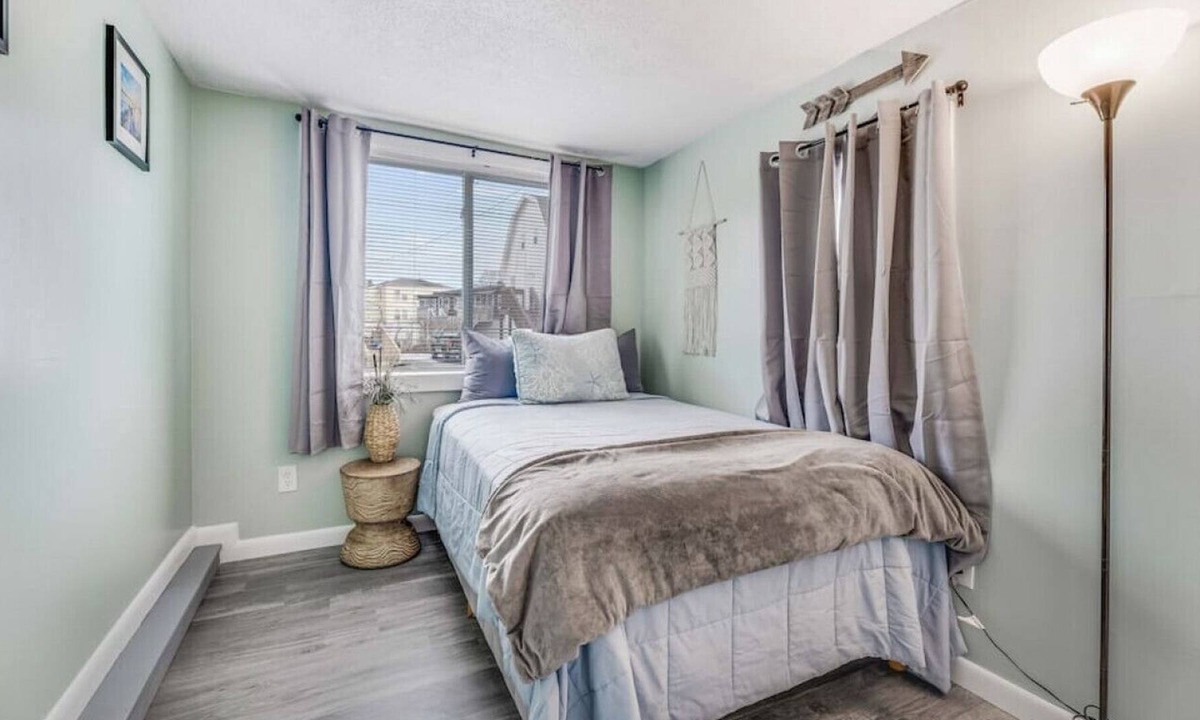 Old Orchard Beach Apartment | Just Updated | Near The Beach | Pet Friendly | 3BD