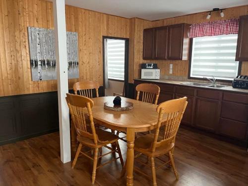 Petit-Saguenay Apartment | La Cabane chez Jimmy