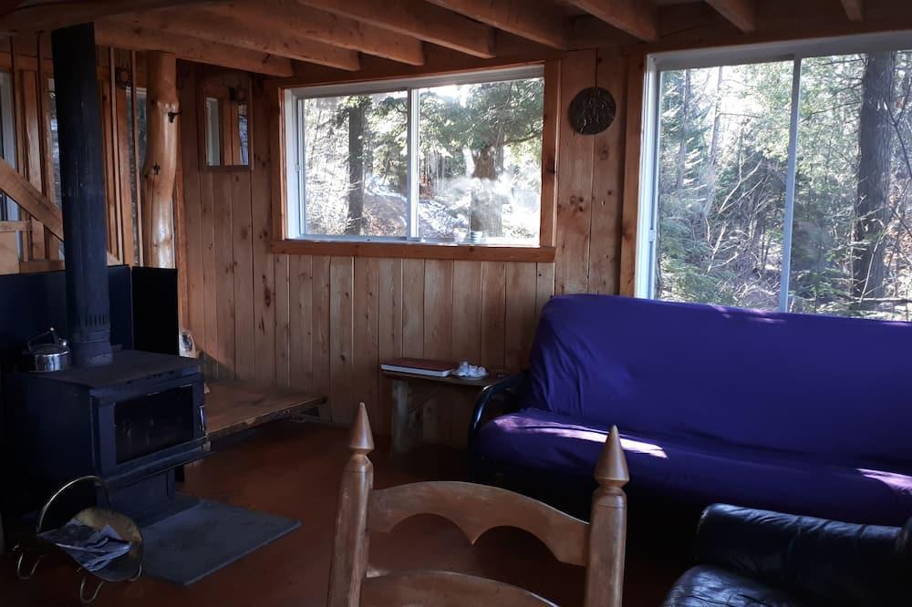 Sainte-Beatrix Cabin | La Petite Fleur