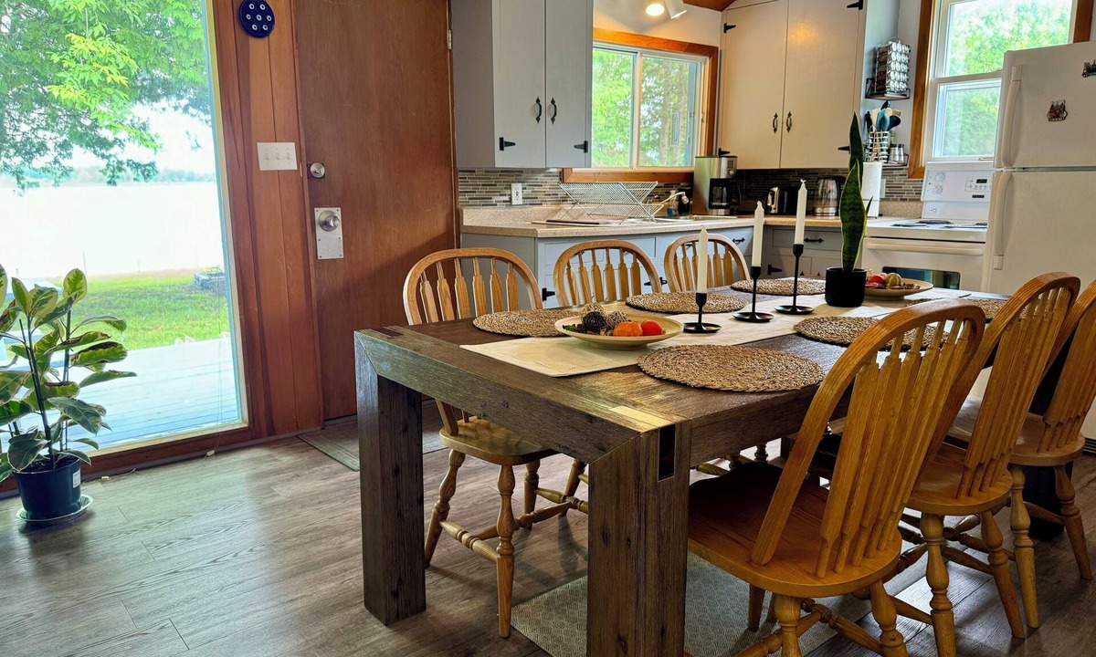 Kirkfield Cottage | Lake front cottage