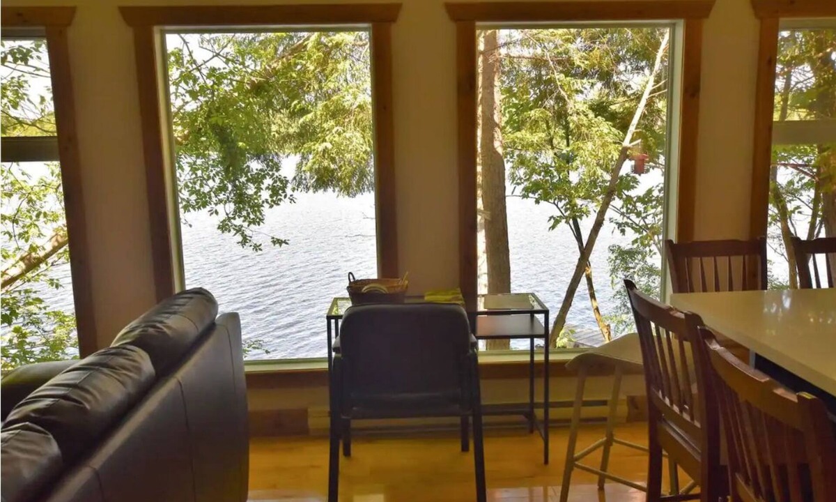 Torrance Cottage | Lake Front Cottage