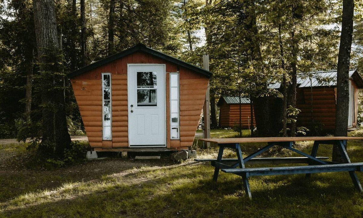 Killaloe Cabin | Lakefront Glamping Cabin for Family Getaways on Golden Lake