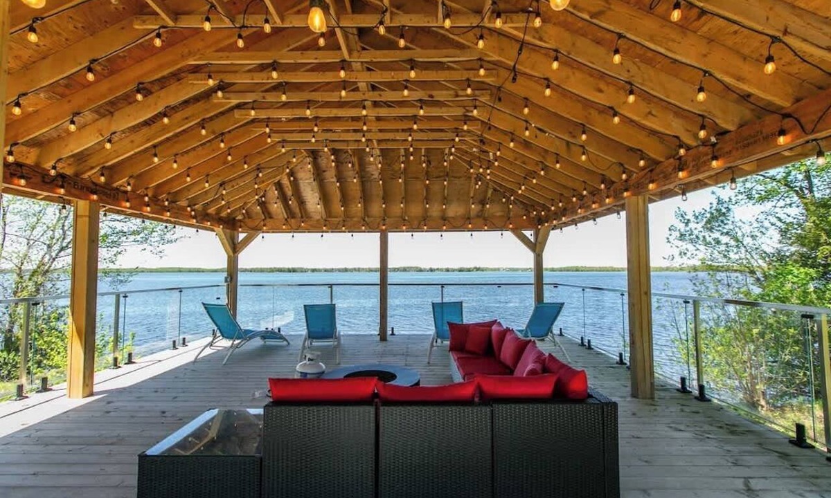 Carden Cottage | Lakefront Retreat w/Gazebo, Fire Table & Fishing