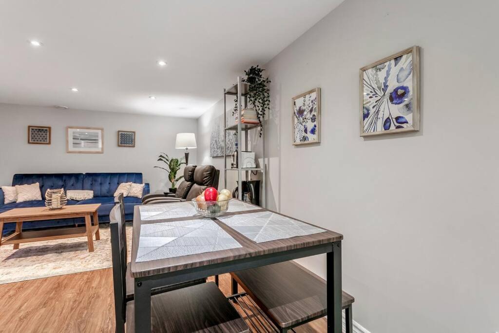 Lakeview Apartment | Lakeside Retreat near Toronto