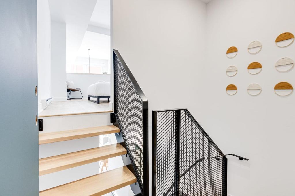 Mile End Apartment | Le Mile End by M11 - Luxurious Two-Floor 1BDR Loft
