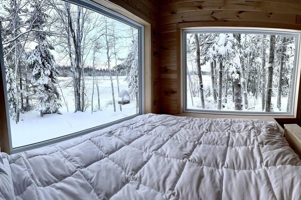 Caraquet Cabin | Le PicBois, Tiny house on the side of the river. Perfect get away to disconnect